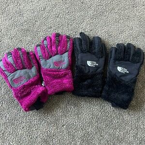 Youth Medium fleece north face gloves